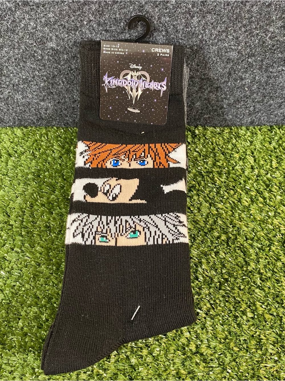 Disney Kingdom Hearts Crew Socks Mens 6-12 Mickey Mouse Sora Black Gray 2 Pair